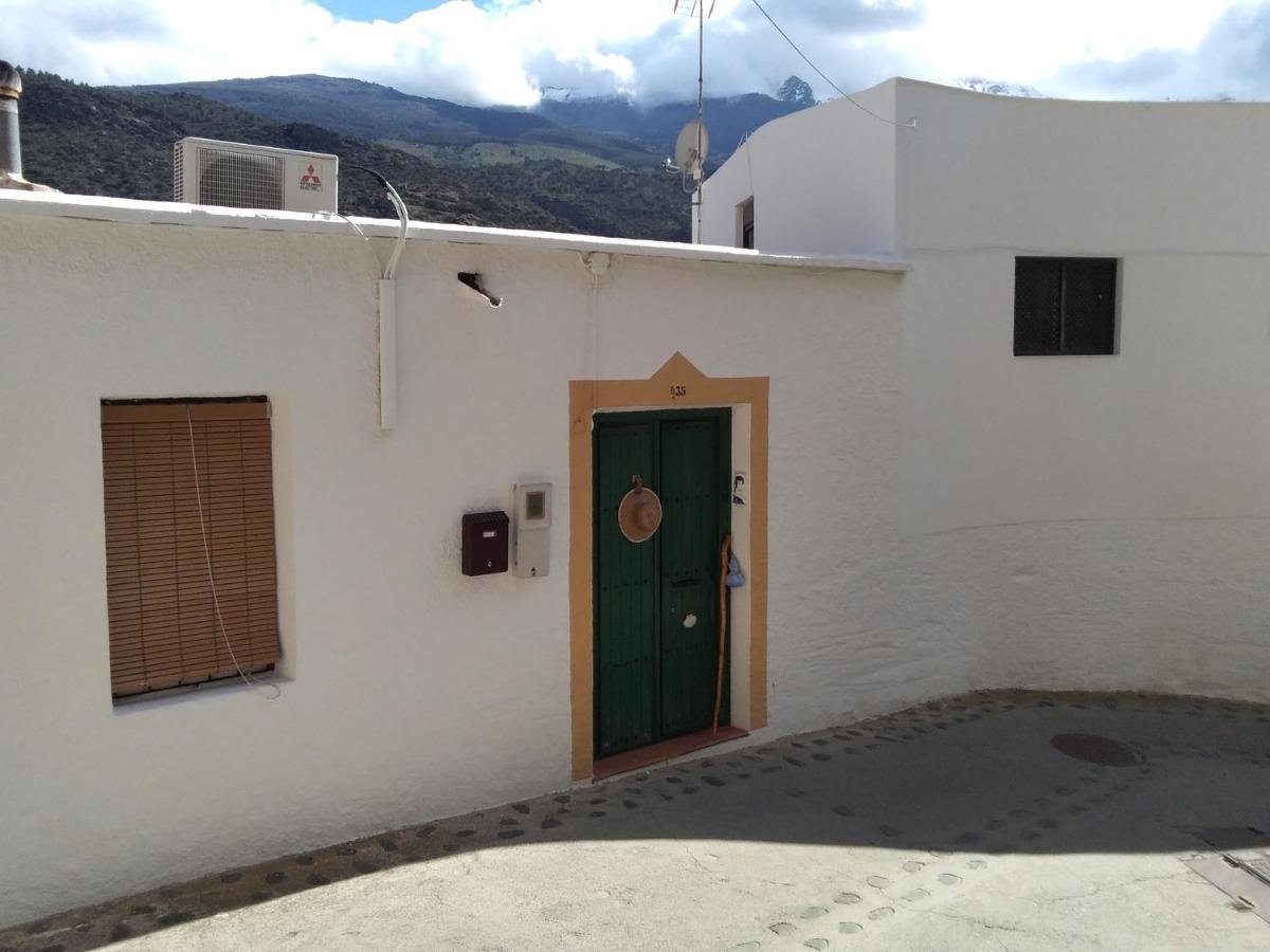 La Flecha Hostel Abrucena 외부 사진